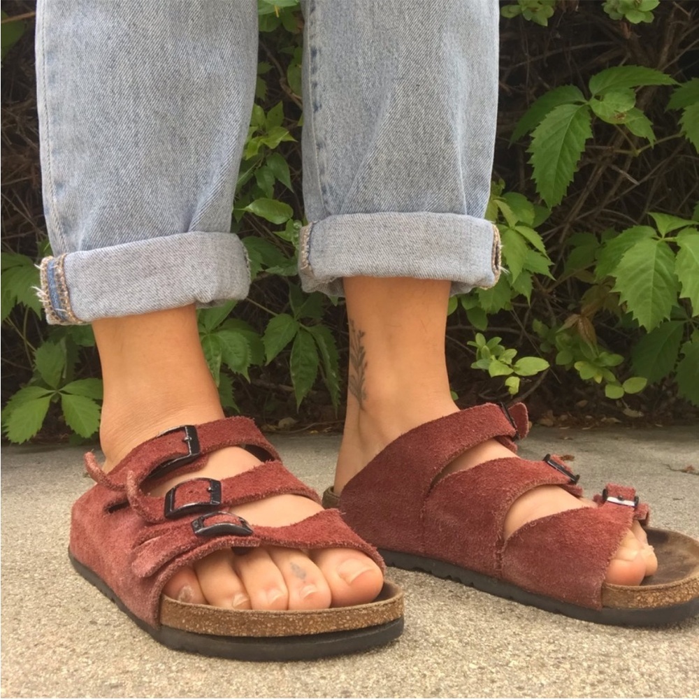 Birkenstock Florida Burgundy Suede Sandals Size 6